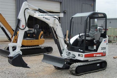 picture of a mini excavator|small bobcat excavator.